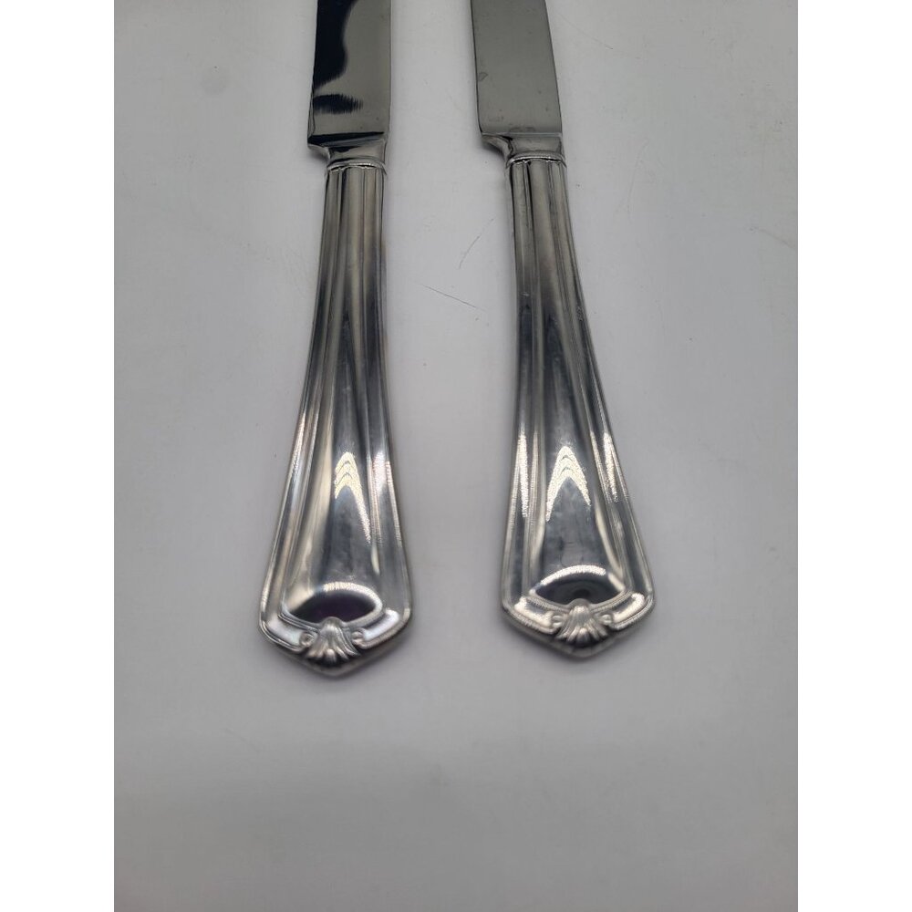 Reed & Barton Select HADLEY Stainless Steel Dinner Knives Set of 2 - Picture 3 of 5